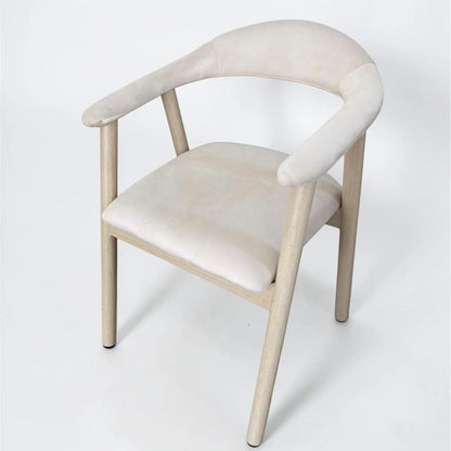 Chaise Berita